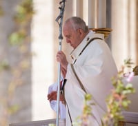 Ejército ucraniano solicita ayuda del papa Francisco para evacuar civiles en Mariúpol