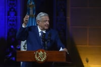 AMLO mantiene visita a Cuba pese a explosión en hotel de La Habana