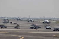 AMLO acusa 'politización' de incidente con aviones en el AICM