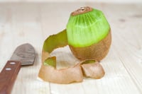 Lo que hace la cáscara de kiwi por ti