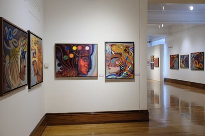 La muestra 'Transmutaciones' es una curaduría de Renata Blaisten.