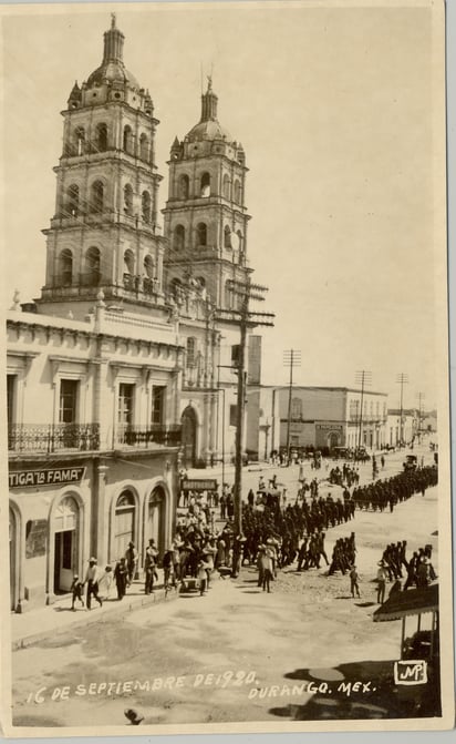 Así lucía la Catedral de Durango en 1920.