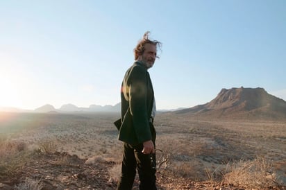 En los últimos años, Netflix ha sumado más talento mexicano a su plataforma. La adaptación cinematográfica de 'No voy a pedirle a nadie que me crea', se estrenará este año en Netflix como 'una ficción cercana a la realidad' del país.