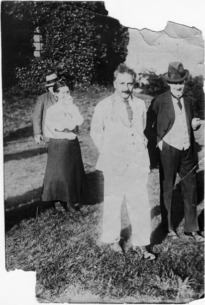 Albert Einstein y Hans Ludendorff.