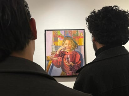 'Los malos comensales' cuenta con varios retratos, pues la autora delas obras considera que a través del otro también se ven las experiencias.