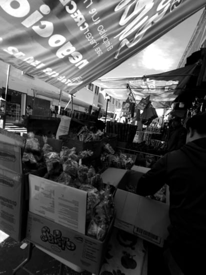 Permiso. Finalmente las autoridades otorgaron el permiso a los comerciantes del mercado para extenderse.
