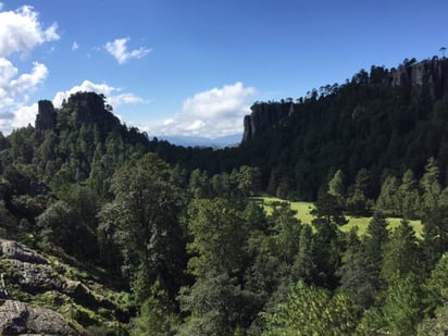 Uso. El valle del centro ecoturístico La Pirámide fue considerado como centro de acampar de cazadores nómadas hace siglos.