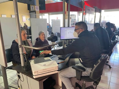 Documentos. Es indispensable llevar en orden y completa la papelería requerida para acelerar el trámite.