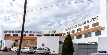 Argumento. Asegura la persona trans que en el Centro de Justicia para Mujeres se obstaculiza cuando un hombre busca presentar pruebas para su defensa.