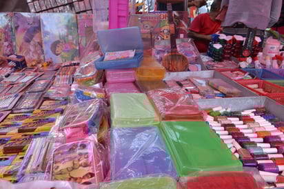 Productos. A veces comprar más barato sale caro, porque los productos se desbaratan rápido.