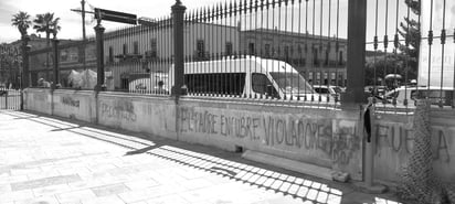 Por dentro. La parte interna del muro atrial de Catedral también está pintada y será limpiada.