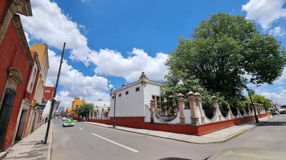 Calles. En fechas festivas o fin de semana temprano, poca gente se puede ver en el Centro.