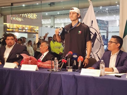 Finalista. 40 años pasaron para que un peleador tricolor volviera a la final en la máxima justa deportiva.