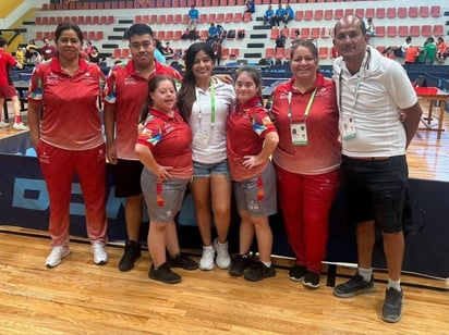 Bronceadas. Las duranguenses Aranza Valles Rodríguez y Natalia Bujanda Herrera conquistaron el bronce.