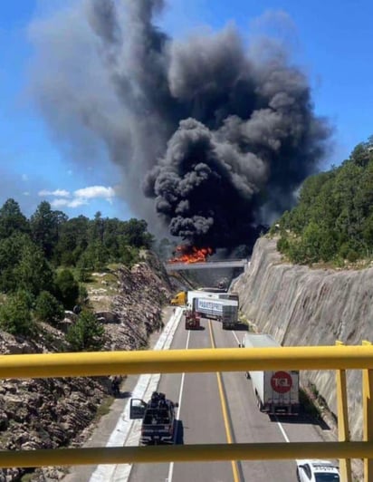 Cierres. Tanto en la autopista Durango-Mazatlán como en la carretera libre se registraron incidentes por lo que se cerró la circulación, durante el jueves.