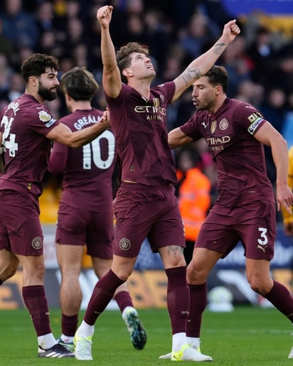 Stones volvió a darle la victoria en el último suspiro al Manchester CIty.