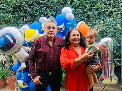 Graciela Trejo, Emilio Zamarripa y Darío.