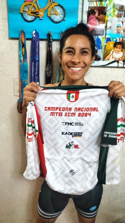 Campeona.  Eunice Idali Ramírez se proclamó ganadora del Campeonato Nacional de Maratones 'Ica Desert' 2024.