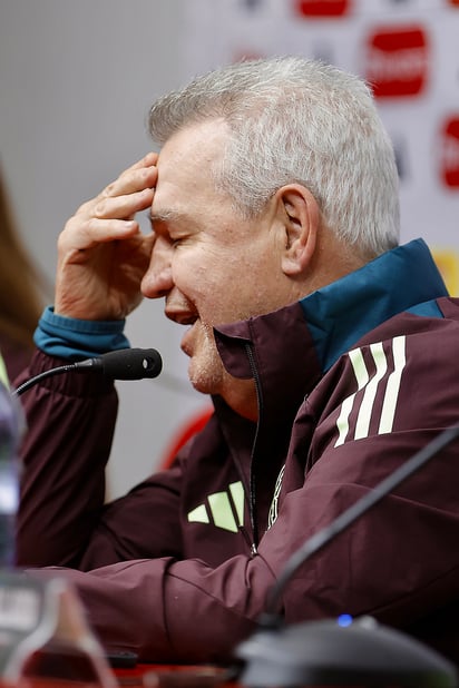 Agresión. Tras la agresión a Javier Aguirre, la Concacaf puso de castigo a Honduras un juego a puerta cerrada en su estadio.