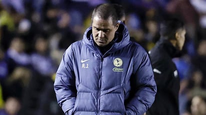 Jardine, quien se mostró molesto con el actuar de su equipo.