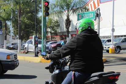 Comida. Servicios de entrega de comida también se han visto afectados por la repentina subida de precios.