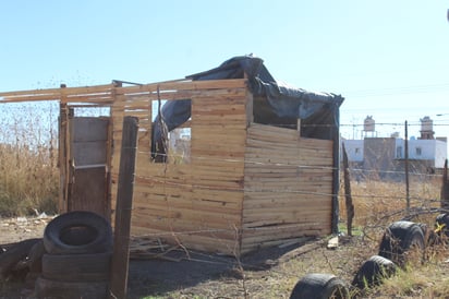 Algunas casas de esta zona se encuentran a la mitad, desconociendo si están abandonadas o si apenas se están construyendo.