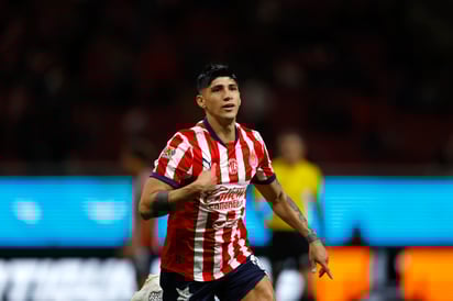 Alan Pulido ya ha sido señalado varias veces por la prensa por ser responsable del descontento de Javier Hernández.