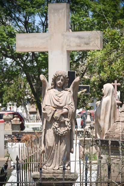 Gratuito. La conferencia será libre y dirigida a todo el público que busque conocer más sobre el arte funerario y el legado de Montoya.