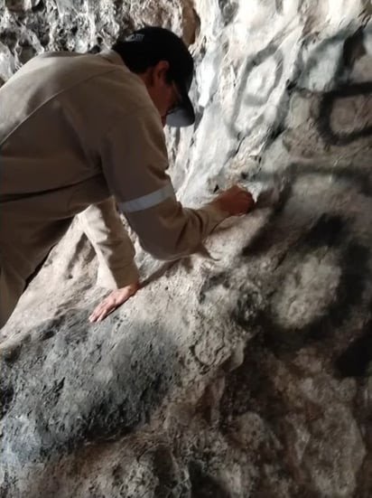 Trabajos. El INAH realizó intervención para rescatar las pinturas rupestres, pero advirtió que no soportaría una más.