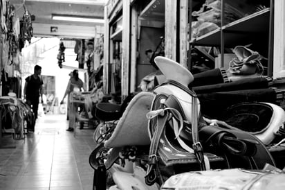 Silla de montar del mercado.