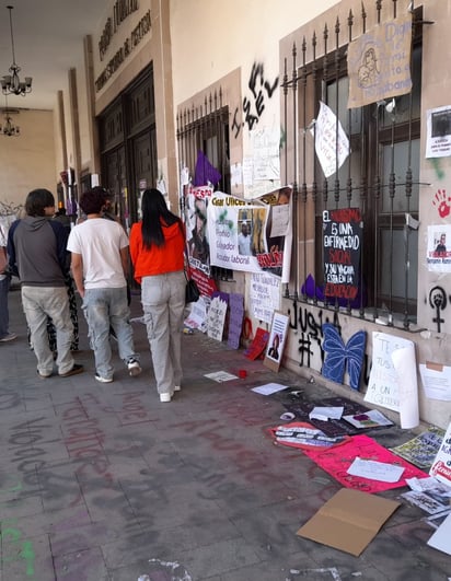 Denuncia. Así lució el Tribunal Superior de Justicia luego de la marcha feminista.
