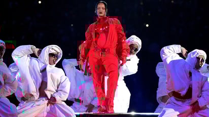 Rihanna consolidó el estatus de culto de Salomon al usar un par durante su show en el Super Bowl 2023.