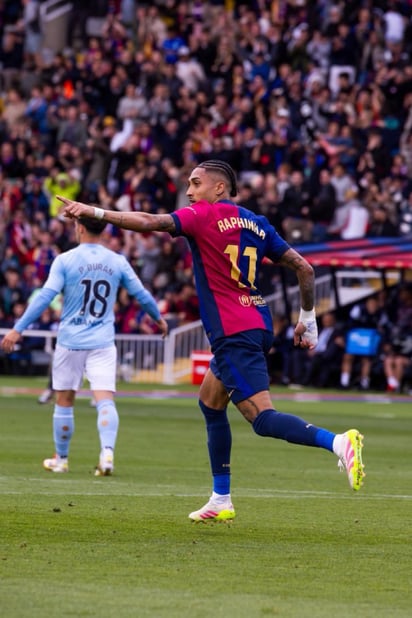Así celebró Raphinha su gol de penal, el cual le daría el triunfo de manera sufrida a los culés en los últimos minutos.