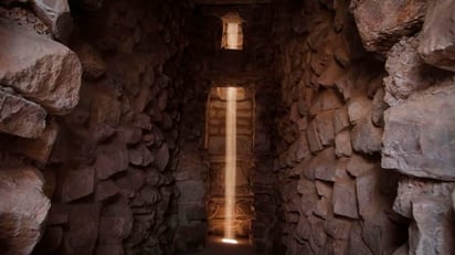 Este fenómeno era usado por ciertas civilizaciones para diversos rituales, como se observa en esta foto tomada en Monte Albán.