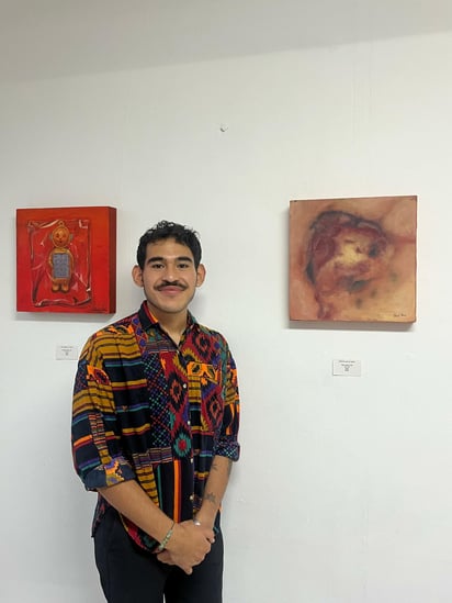 La evolución que este artista duranguense ha presentado se puede ver a lo largo de sus obras, especialmente en el apartado del color.