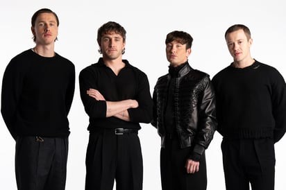 Con esta fotografía, recientemente se oficializó el cast principal para este largometraje.