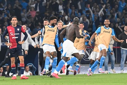 Romelu Lukaku apareció y logró firmar el segundo tanto del partido, consolidando el Scudetto napolitano.