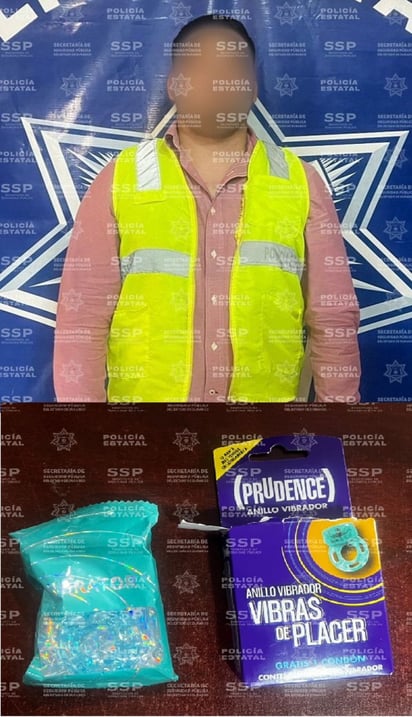 Acción. Policías estatales detuvieron a un joven por robo de artículos en una tienda departamental de Gómez Palacio.