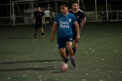 Final. Fisioterapia Butzman se metió una vez más a la final de la Unidad Deportiva Chapultepec.
