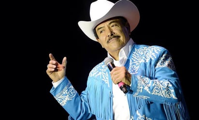 El intérprete duranguense, Lorenzo de Monteclaro, fue el más reciente afectado por esta medida.