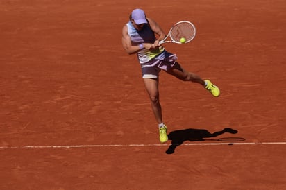 La número uno del WTA demostró que quiere revalidar el título de Roland Garros, tras una exhibición pulcra y con clase.