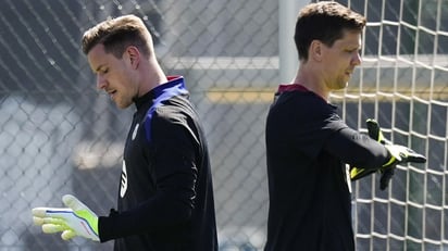 Con la actual tensión entre Szczęsny y Ter-Stegen, el Barcelona deberá definir su gestión bajo los once pasos, rumbo a la próxima temporada.