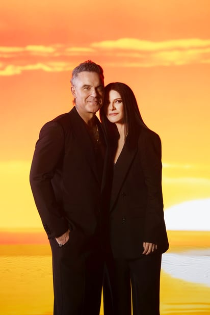 Laura Pausini celebra la oportunidad de representar a los equipos de su país en un evento que une al mundo a través del fútbol.