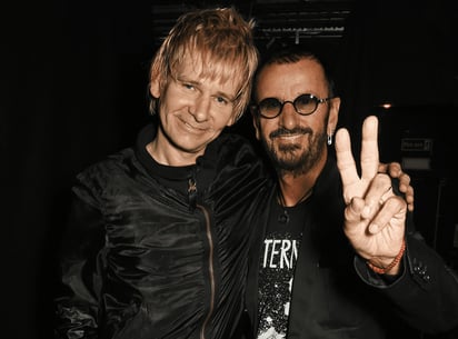 Starkey no solo es reconocido por ser el hijo de Ringo Starr, pues ha trabajado con bandas como The Who y Oasis. Ahora, ha iniciado su propio proyecto musical independiente.
