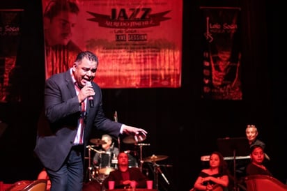 Despedida. El músico ofreció recientemente un concierto para celebrar sus 30 años de carrera.