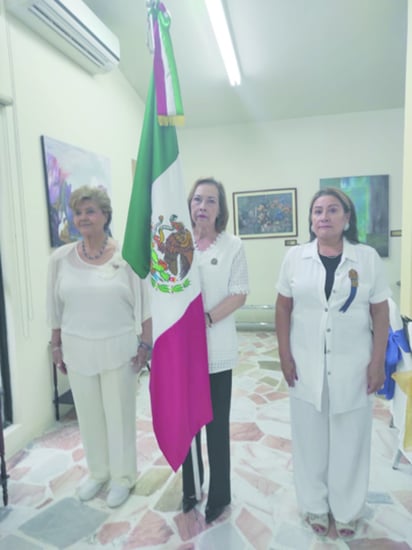 Durante la sesión, se contó con la presencia de un becario apoyado por la asociación.