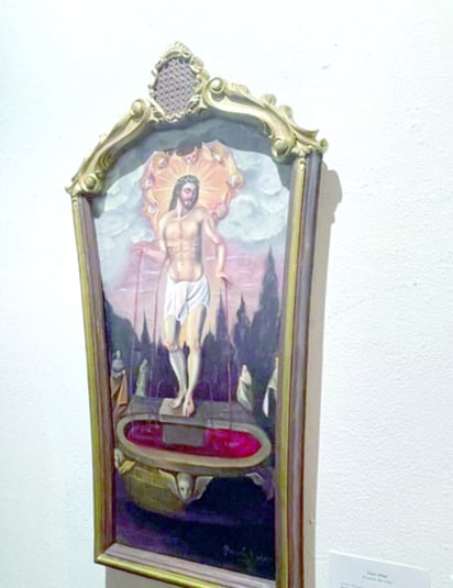 La exposición transita por estilos diversos , de lo figurativo a lo abstracto, de lo realista a lo simbólico.