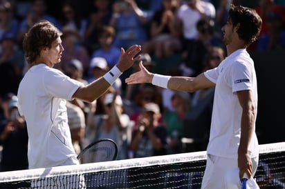 El ruso Andrey Rublev, quien también jugó hoy, logró derrotar a Adrian Mannarino para conseguir su pase a la siguiente ronda.
