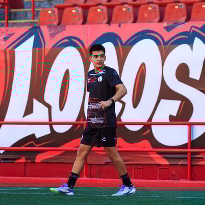 Tras coronarse con la Copa Oro, Gilberto Mora llega con cartel de estrella para este enfrentamiento, con expectativas a flor de piel.