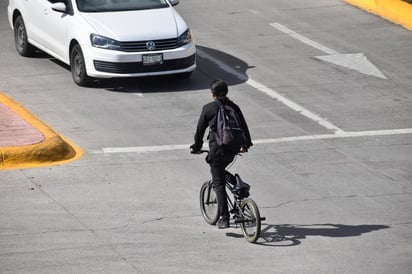
Otros métodos. Los duranguenses utilizan desde monopatines eléctricos hasta bicicletas para circular de manera rápida y ecológica.